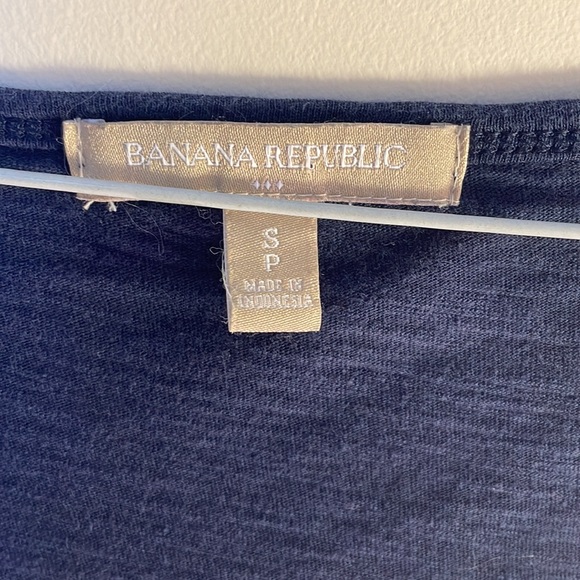 Size small - Picture 3 of 8